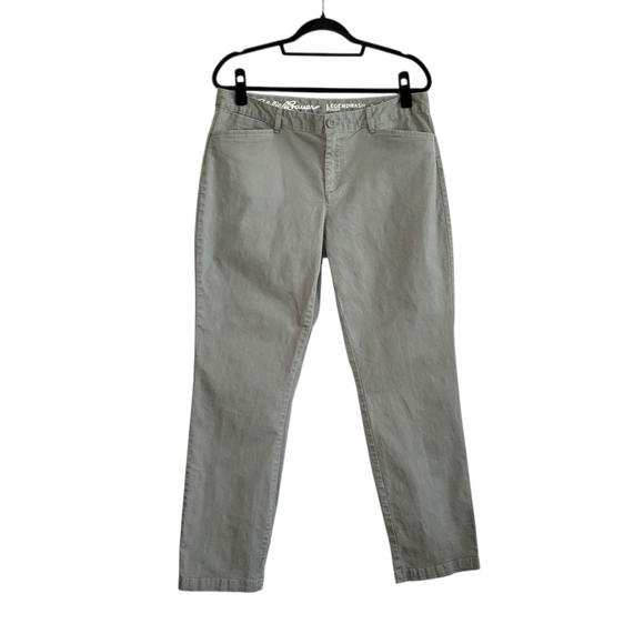 Eddie Bauer Women's Size 12 Green Straight Leg Curvy Fit Legendwash Khaki Pants - Picture 1 of 8